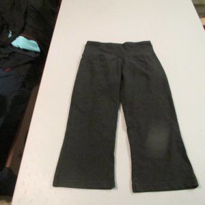 Black Danskins Athletic Capris Size Small